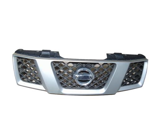 Grill NISSAN PATHFINDER III (R51) 2.5 dCi 4WD (174 hp) 32020639