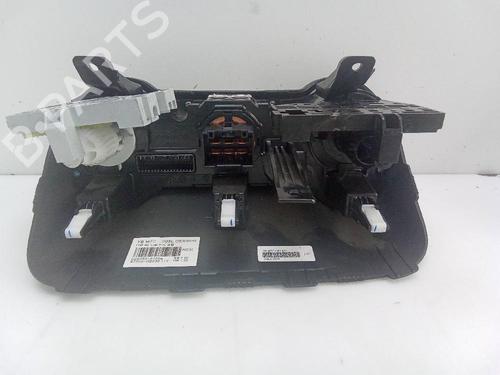Used Climate control KIA STONIC (YB) 1.6 CRDi (116 hp) 18572225