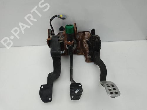 Used Pedal Pedal 22226475 22226475