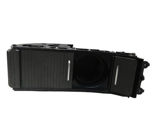 Suporte copos/Objectos Suporte copos/Objectos LAND ROVER RANGE ROVER SPORT I (L320) 3.0 D 4x4 (245 hp) 35801372 35801372