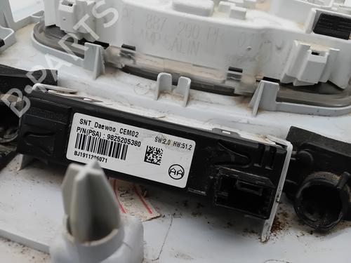 Interior roof light PEUGEOT 208 I (CA_, CC_) 1.5 BlueHDI 100 | BP29151275I8