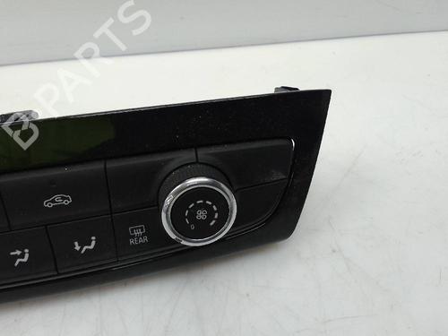 Used Climate control OPEL CORSA F (P2JO) 1.2 (68) (101 hp) 22598832