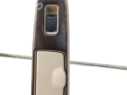 Used Left rear window switch Left rear window switch TOYOTA LAND CRUISER 100 (_J1_) 4.7 (UZJ100_, UZJ100R) (235 hp) 18580893 18580893