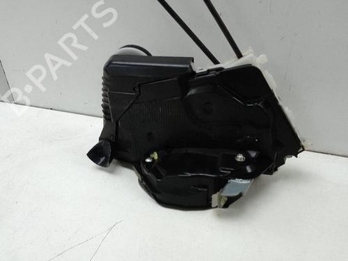 Used Front right lock TOYOTA YARIS (_P13_) 1.3 (NSP130_, NSP130) (99 hp) 20115657