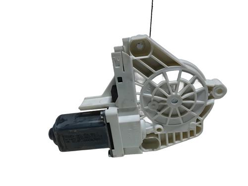 Used Right front window motor Right front window motor AUDI A1 Sportback (8XA, 8XF) 1.6 TDI (115 hp) 38348659 38348659