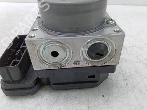 ABS pump TOYOTA COROLLA Saloon (_E21_) 1.8 VVTi Hybrid (ZWE211) | BP28149457M43