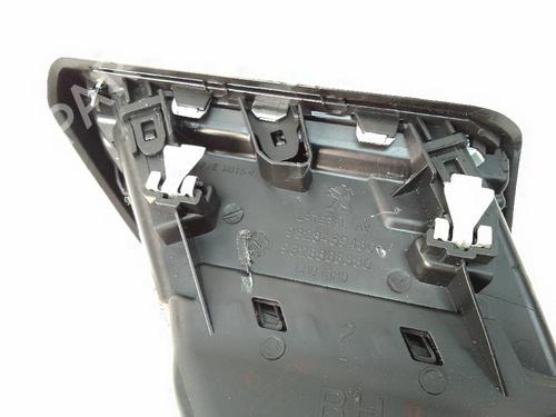 Air vent PEUGEOT 2008 II (UD_, US_, UY_, UJ_, UR_, UC_) 1.5 BlueHDI 110 (UDYHSK) | BP18582164I21 
