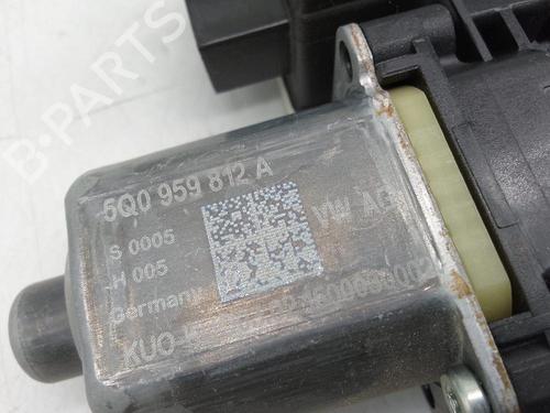 Right rear window motor SEAT LEON (5F1)  | BP26194890E22 