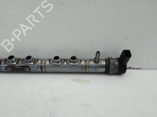 Used Injection rail BMW 1 (E81) 116 d (116 hp) 24170253
