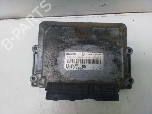 Used Engine control unit (ECU) ALFA ROMEO 147 (937_) 1.6 16V T.SPARK ECO (937.AXA1A, 937.BXA1A) (105 hp) 26159864