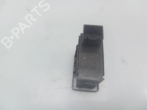 Used Switch VW PASSAT B8 Variant (3G5, CB5) 2.0 TDI (150 hp) 21125982