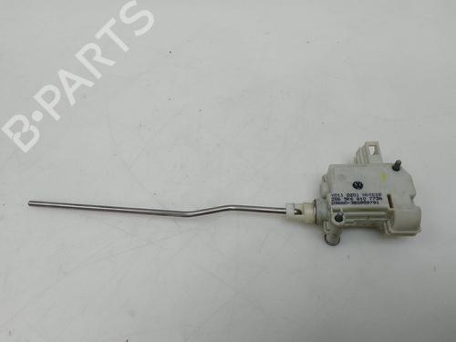Used Fuel door actuator Fuel door actuator VW GOLF VI (5K1) 2.0 TDI (140 hp) 23882754 23882754