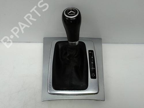 Used Shift knob Shift knob 22686832 22686832