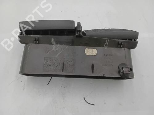 Used Air vent PEUGEOT 307 CC (3B) 2.0 16V (136 hp) 26051932