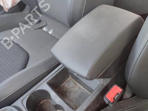 Used Armrest / Center console Armrest / Center console SEAT LEON (5F1) 2.0 TDI (150 hp) 18594386 18594386