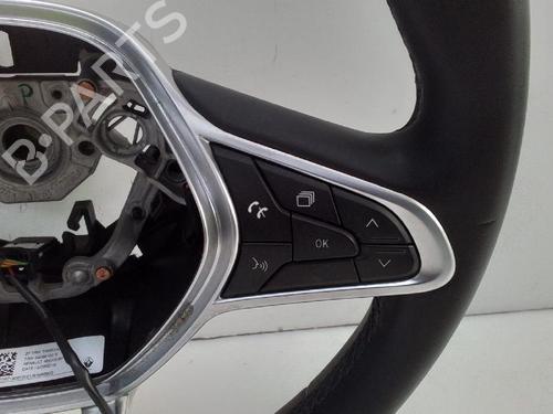 Used Steering wheel RENAULT CLIO V (B7_) 1.0 TCe 100 (B7MT) (101 hp) 28053065
