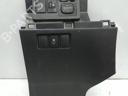 switch-toyota-verso-_r2_-2009-2010-2011-2012-2013-2014-2015-2016-2017-2018-23217574 main image