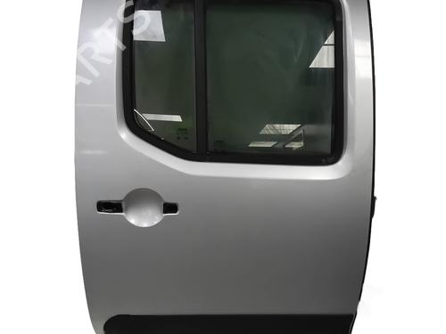 right-rear-door-nissan-navara-np300-d40-2004-32155843 main image