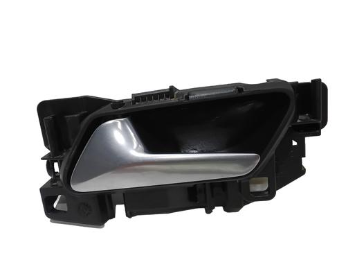 Used Rear left interior door handle PEUGEOT 3008 II SUV (MC_, MR_, MJ_, M4_) 1.2 THP/ PureTech 130 (MRHNSM, MRHNSU, MRHNSJ, MRHNYW,... (131 hp) 30613685