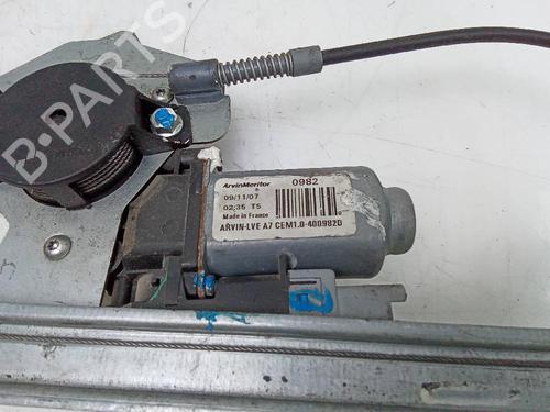Used Front right window mechanism PEUGEOT EXPERT (224_) 2.0 HDI (109 hp) 26052301