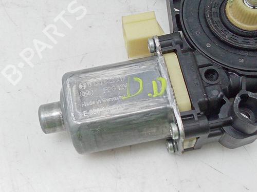 Used Front right window mechanism AUDI A3 Sportback (8VA, 8VF) [2012-2021]  18575999
