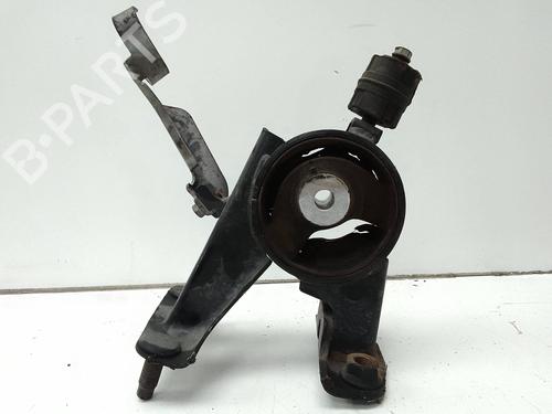 Used Engine mount Engine mount TOYOTA AURIS Estate (_E18_) 2.0 D-4D (ADE186_) (124 hp) 18586089 18586089