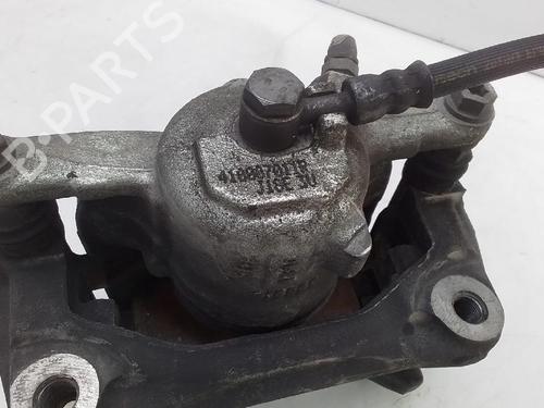 Used Right front brake caliper RENAULT MEGANE IV Hatchback (B9A/M/N_) 1.5 Blue dCi 115 (B9A6) (116 hp) 27445512