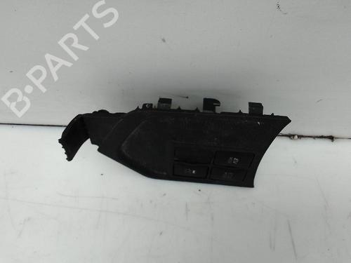 Used Switch TOYOTA YARIS (_P13_) 1.5 Hybrid (NHP130_, NHP130) (101 hp) 23643336