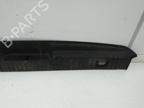 Used Tailgate trim PEUGEOT TRAVELLER Bus (V_) 1.6 BlueHDi 115 (115 hp) 24052334