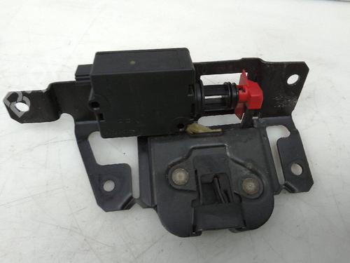 Used Tailgate lock BMW X3 (E83) 2.0 sd (177 hp) 24193856