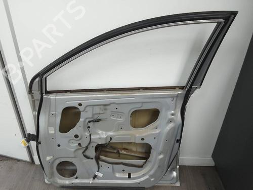 Right front door CHEVROLET CAPTIVA (C100, C140) 2.0 D 4WD | BP23067014C3 