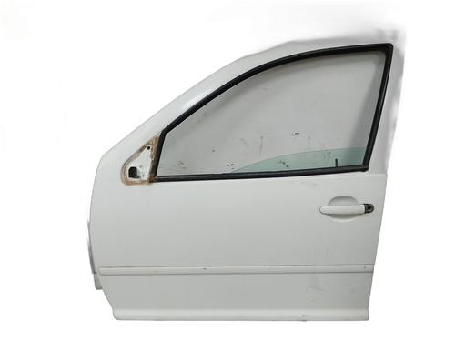 Dør venstre fortil VW GOLF IV (1J1) 1.9 TDI (90 hp) 30195409