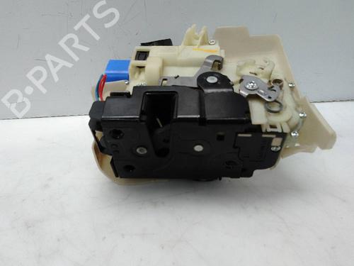 Used Front right lock VW MULTIVAN T5 (7HM, 7HN, 7HF, 7EF, 7EM, 7EN) 2.0 TDI (140 hp) 24463093