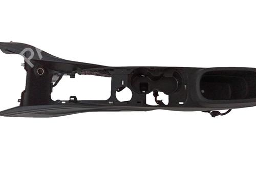 Used Middle console Middle console FIAT 500X (334_) 1.6 D Multijet (334AXA1B, 334AXA11) (120 hp) 18581324 18581324