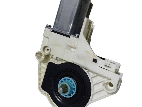 Rudehejsemotor forskærm venstre SEAT ALHAMBRA (710, 711) 2.0 TDI (150 hp) 31037256