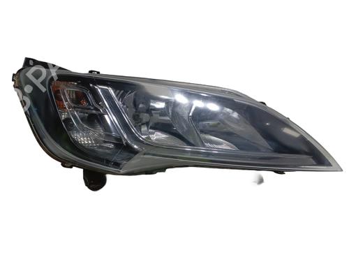 Used Right headlight Right headlight PEUGEOT BOXER Van 2.0 BlueHDi 110 (110 hp) 33716649 33716649