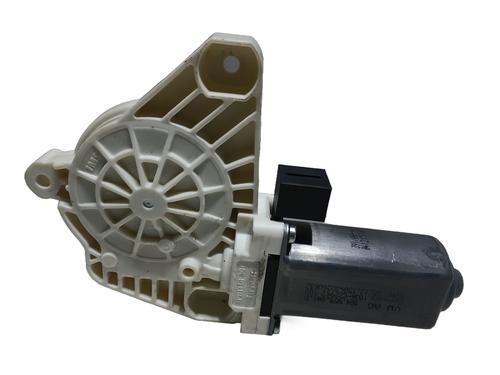 Used Left rear window motor Left rear window motor VW GOLF SPORTSVAN VII (AM1, AN1) 1.2 TSI (110 hp) 34004273 34004273