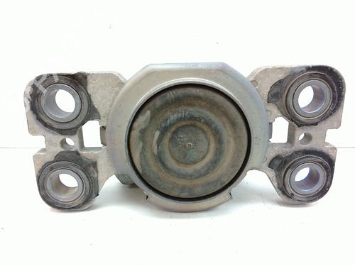 Used Engine mount Engine mount LAND ROVER RANGE ROVER EVOQUE (L538) 2.2 D 4x4 (150 hp) 18597887 18597887
