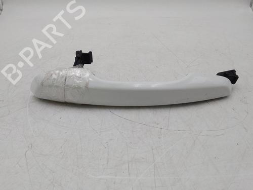 Used Rear left exterior door handle HYUNDAI i30 Estate (PDE) 1.6 CRDi (116 hp) 30051012