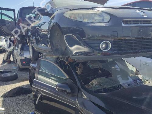 Used Right headlight BMW X3 (E83) 2.0 sd (177 hp) 27448359