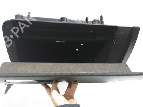 Glove box AUDI Q5 (8RB) 2.0 TFSI quattro | BP30195320C95
