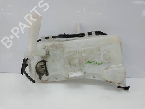 Used Windscreen washer tank Windscreen washer tank 21258764 21258764