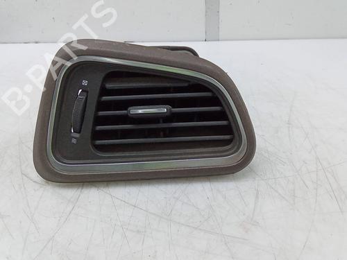 Used Air vent RENAULT KADJAR (HA_, HL_) 1.2 TCe 130 (HLMR) (130 hp) 28148805