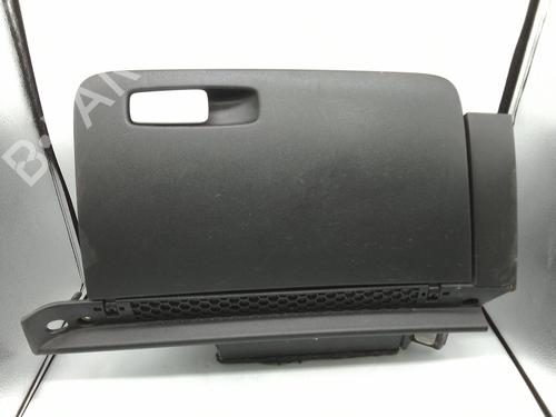 Used Glove box AUDI A1 (8X1, 8XK) 1.4 TFSI (125 hp) 28146226