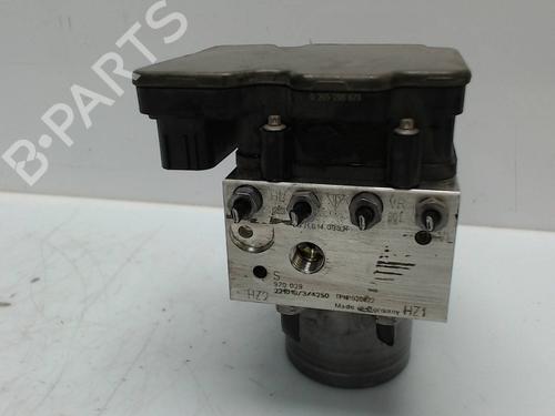 Used ABS pump PORSCHE TAYCAN (Y1A) Electric (Y1AAA1, Y1AAI1) (408 hp) 28144465