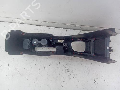Middle console TOYOTA YARIS (_P21_, _PA1_, _PH1_) 1.0 (KSP211) | BP18957167I22 