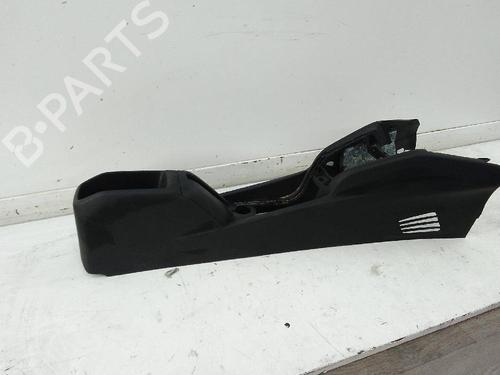 Middle console PEUGEOT 208 I (CA_, CC_) 1.2 VTI 82 | BP19582704I22 