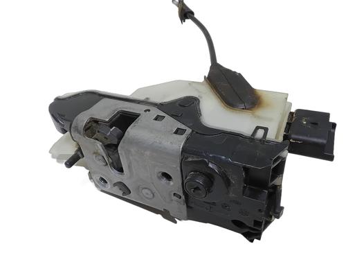 Front left lock PEUGEOT 2008 I (CU_) 1.2 VTi | BP30531289C98