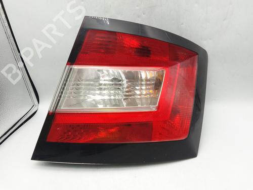 Right taillight SKODA FABIA III (NJ3) 1.0 | BP28598551C35 
