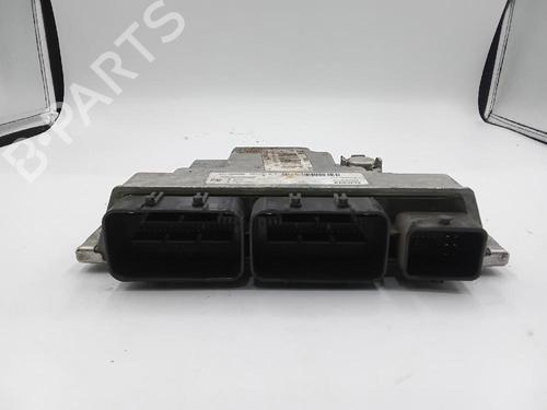 Elektronisk modul RENAULT MASTER III Van (FV) 2.3 dCi 150 RWD (FV0F) (150 hp) 27587391